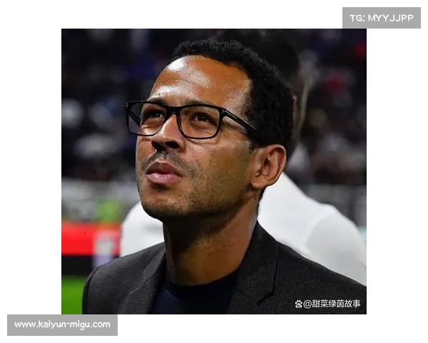 加里-奥尼尔出任斯特拉斯堡新帅，接替离任的罗塞尼尔